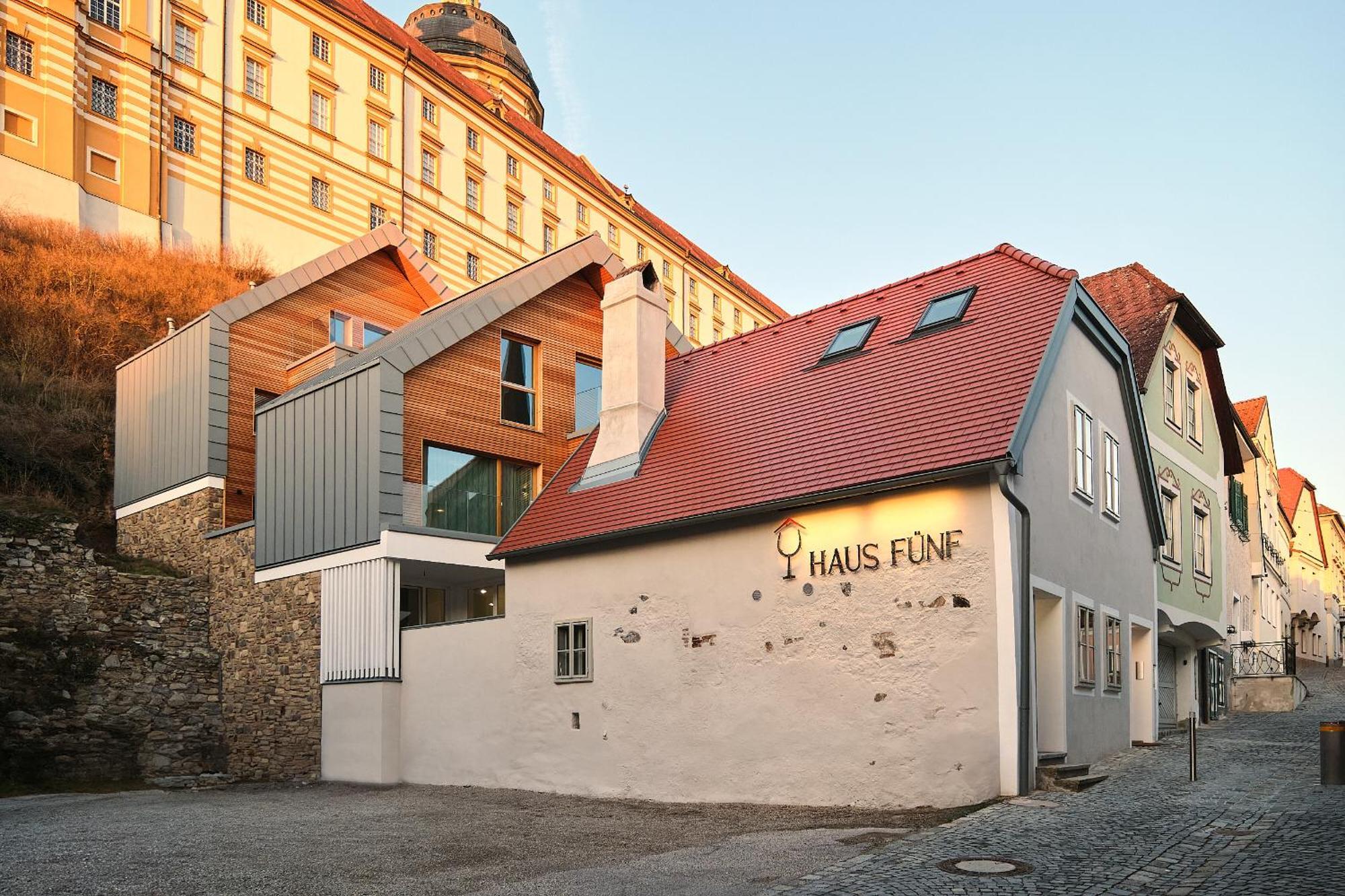 Haus Fuenf Mit 2 Apartments Und Studio-Loft Mit Terrasse Melk Exteriér fotografie
